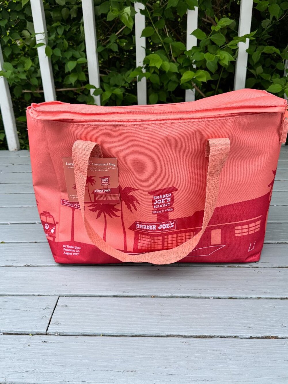 Trader Joe's Large Reusable Insulated Cooler Bag Coral Pink NWT Limited Release